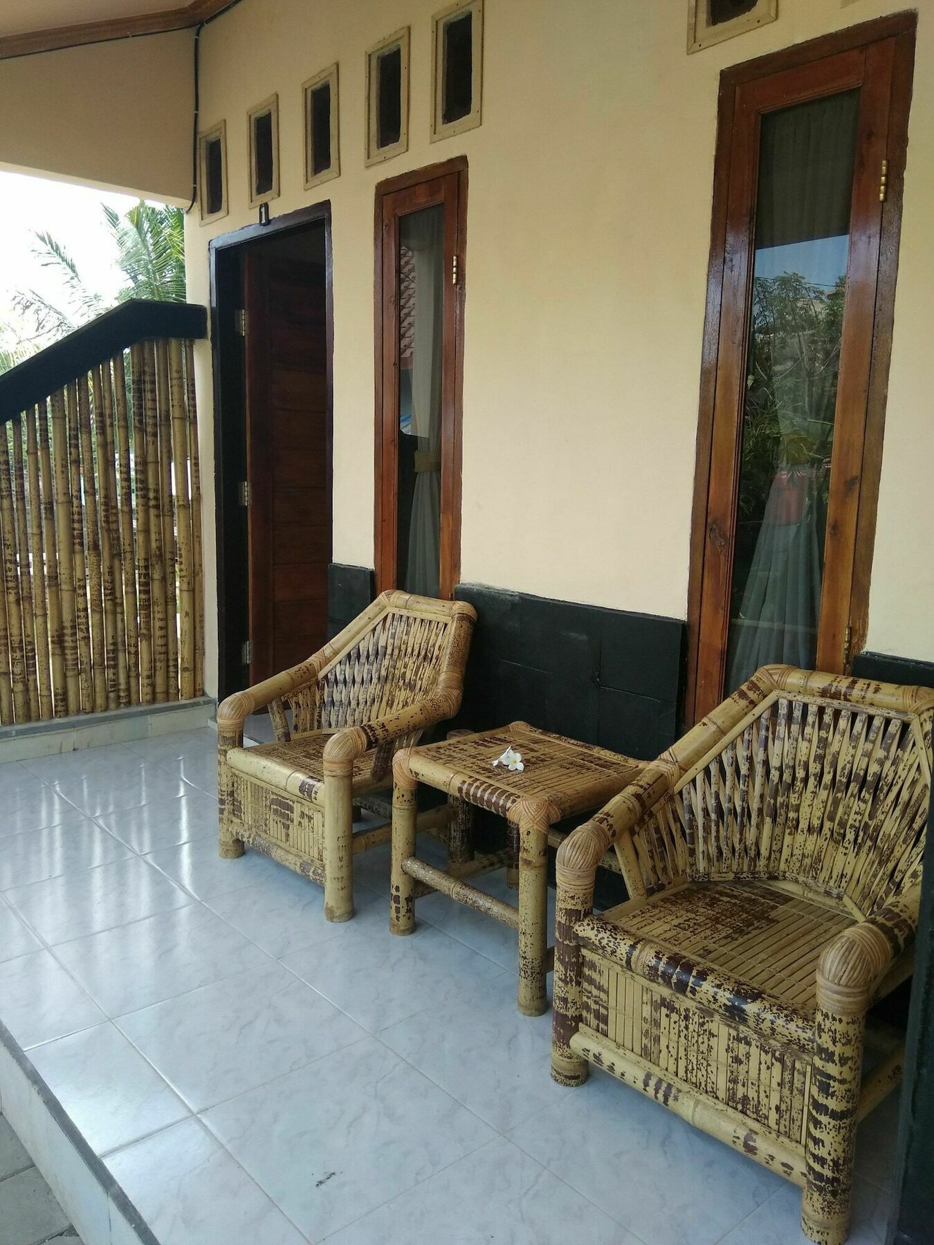 Telage Indah Homestay Kuta  Luaran gambar