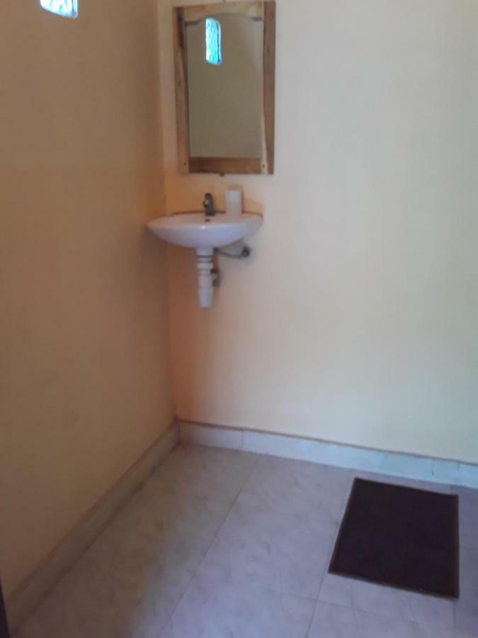 Telage Indah Homestay Kuta  Luaran gambar
