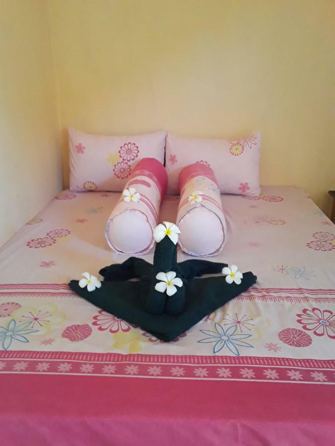 Telage Indah Homestay Kuta  Luaran gambar