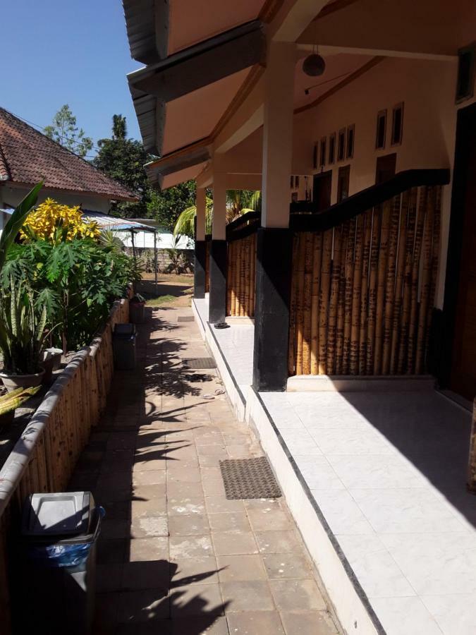 Telage Indah Homestay Kuta  Luaran gambar