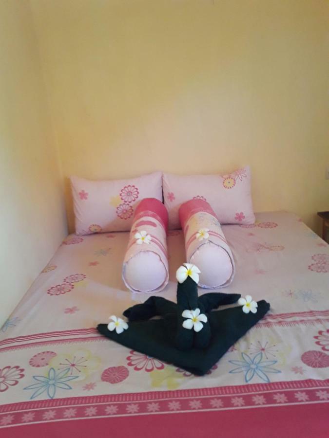 Telage Indah Homestay Kuta  Luaran gambar